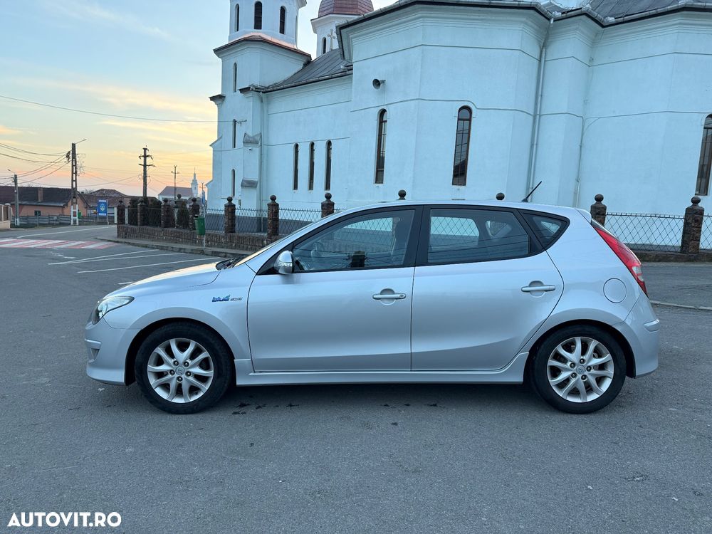 Hyundai i30 CW 1.6 CRDI GL Comfort - 2