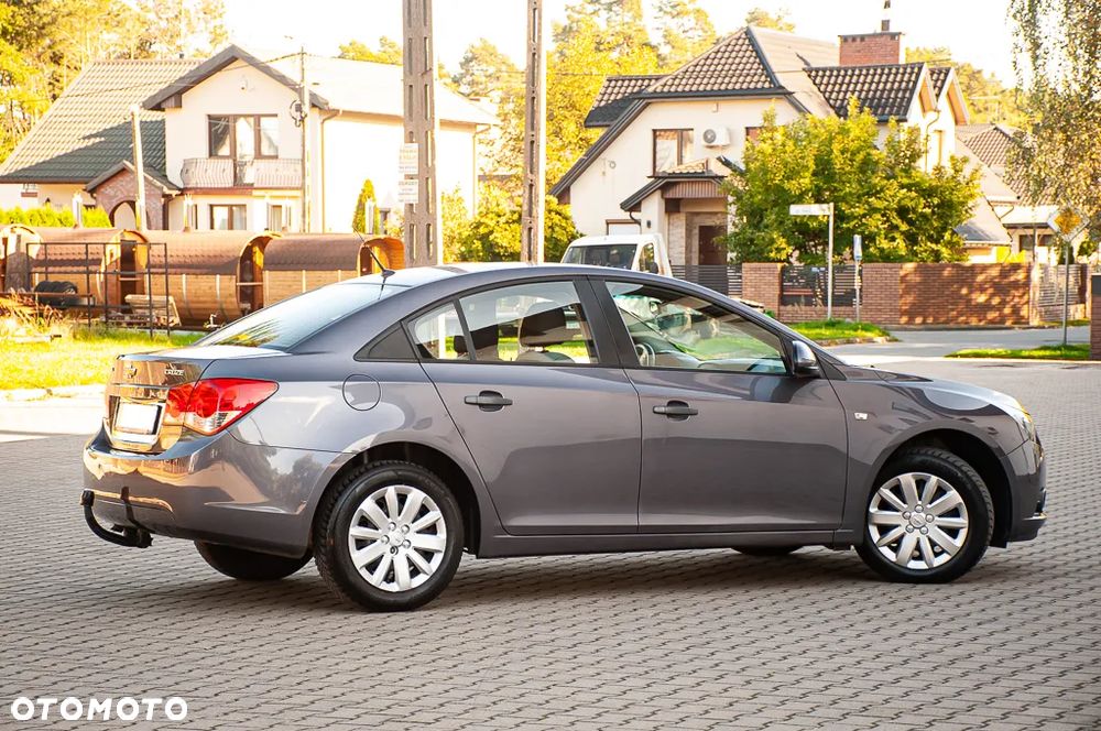 Chevrolet Cruze 1.6 - 14