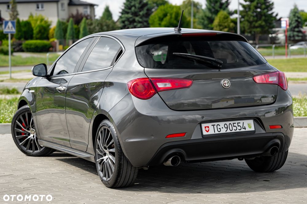 Alfa Romeo Giulietta 1.8 TBi 16V Quadrifoglio Verde - 10