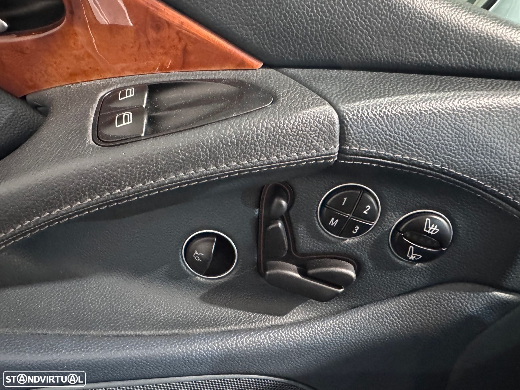 Mercedes-Benz SL 500 Standard - 31