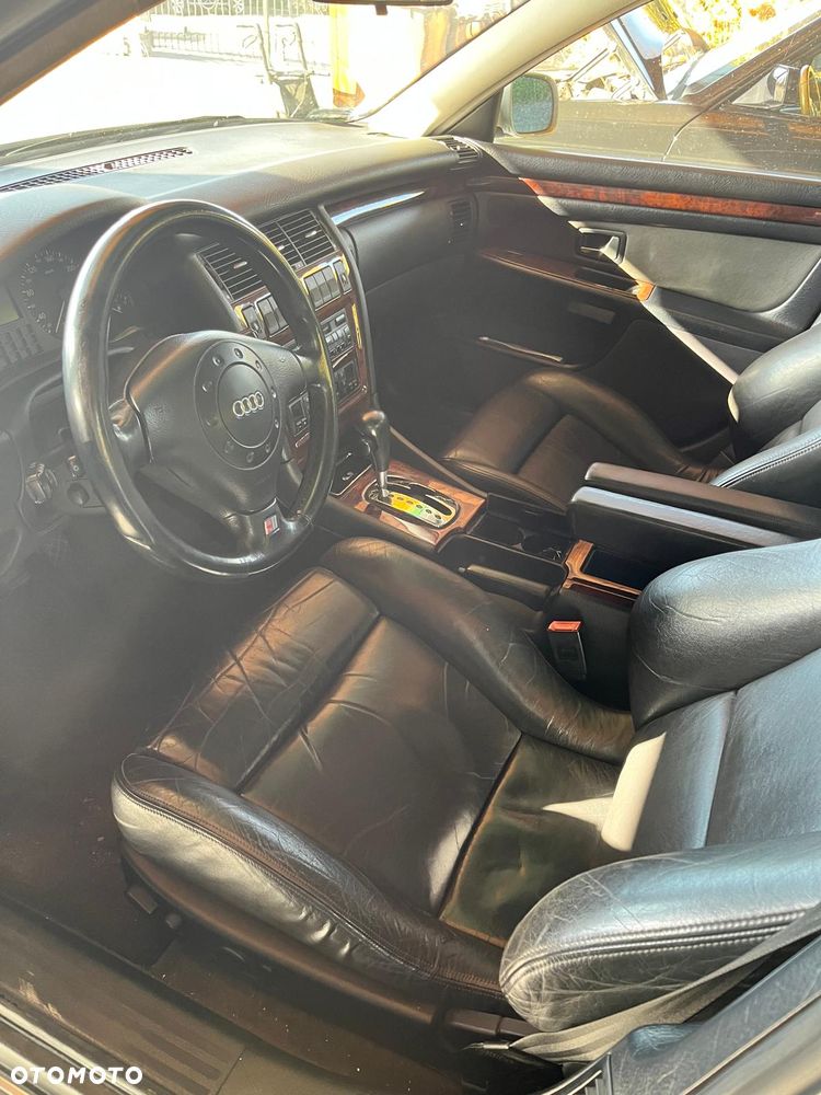 Audi A8 - 11