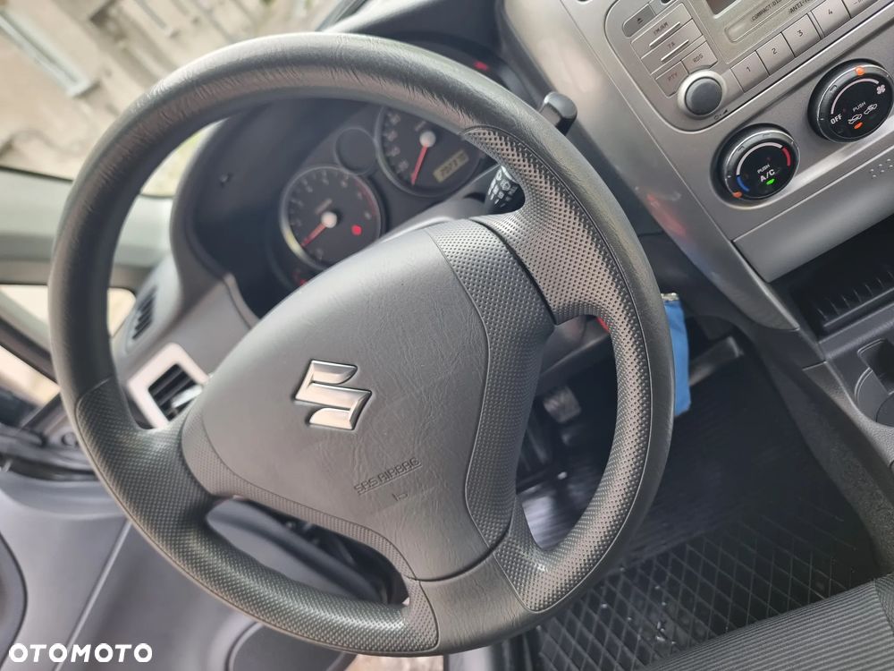 Suzuki Liana Kombi 1.6 Comfort - 24