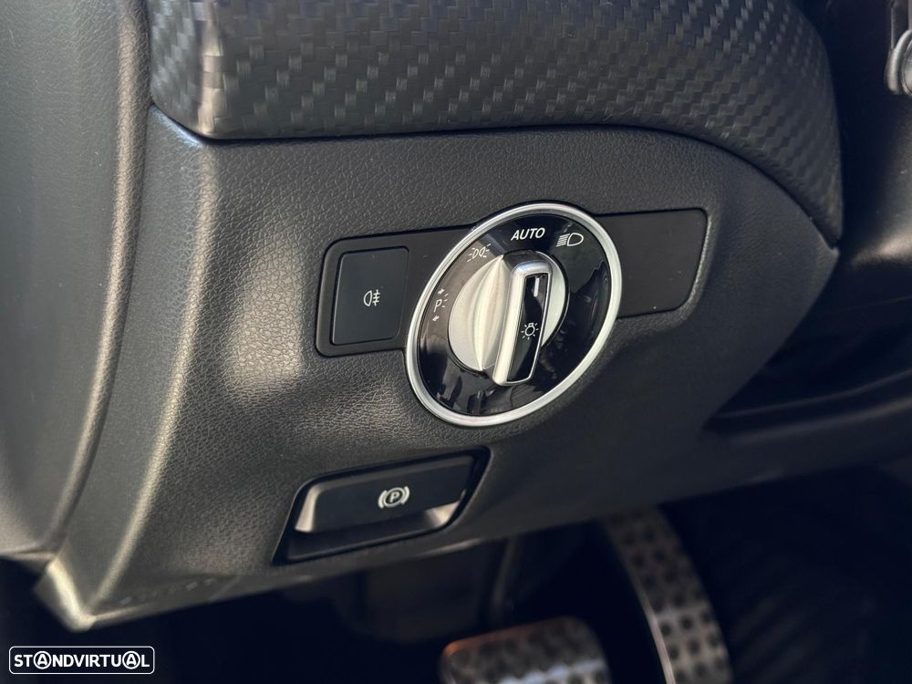 Mercedes-Benz A 45 AMG 4Matic Speedshift 7G-DCT - 20