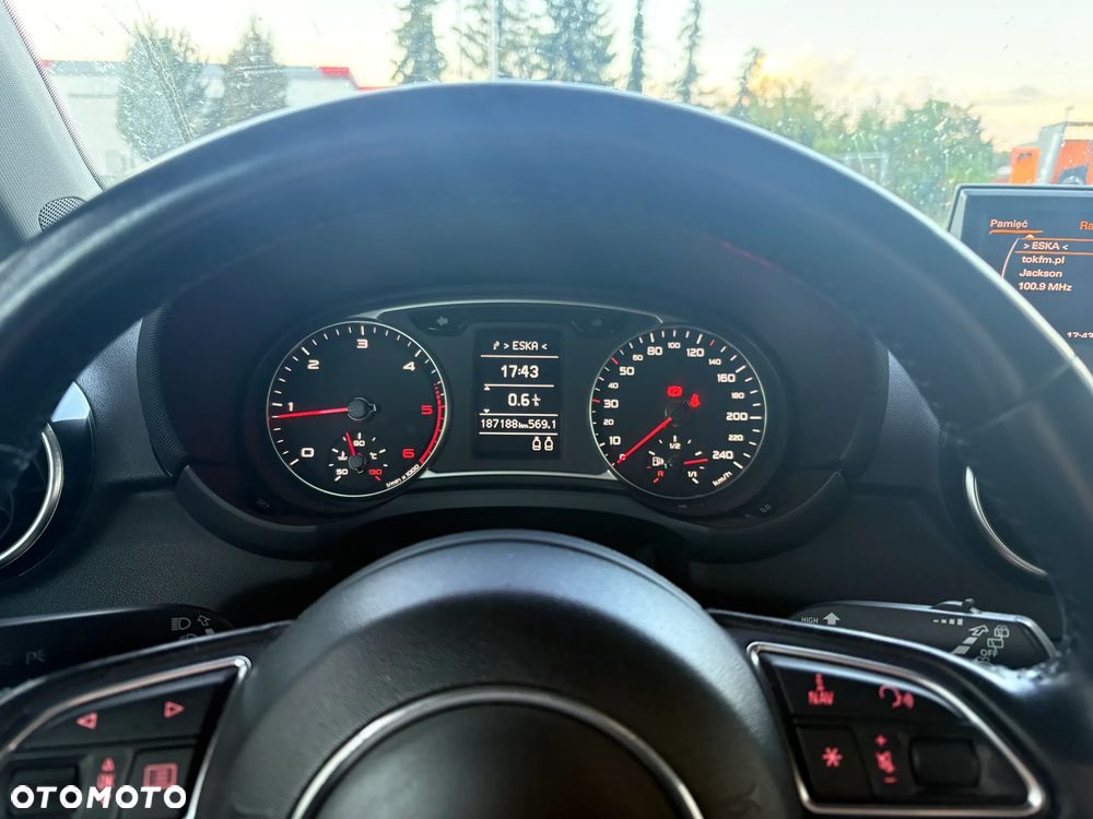 Audi A1 2011 photo 2