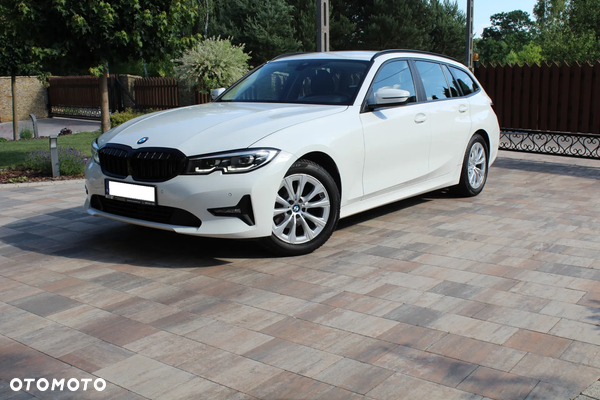 BMW Seria 3 318i Advantage sport