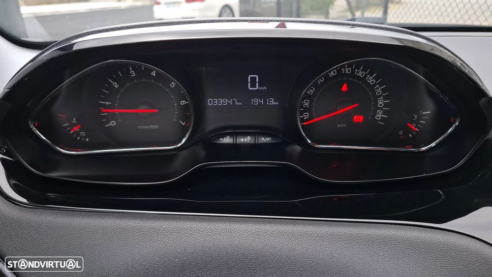 Peugeot 208 1.4 VTi Allure - 50