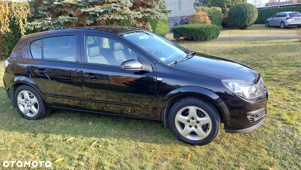 Opel Astra 1.6 Enjoy - 2