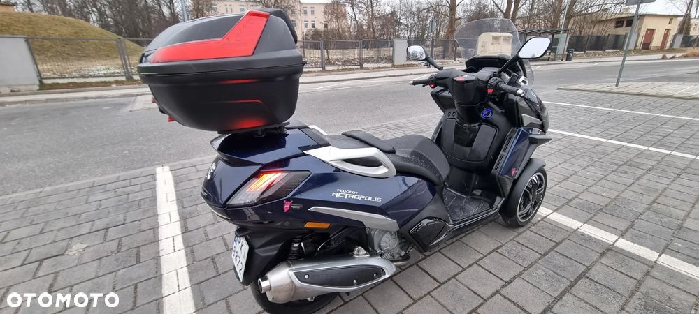 Peugeot Metropolis - 18
