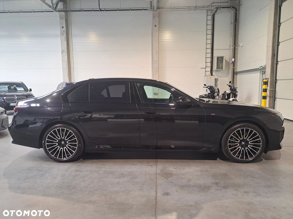 BMW i7 105.7kWh xDrive60 - 4