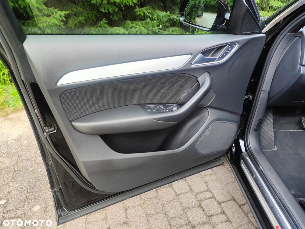 Audi Q3 35 TDI Quattro S tronic S line - 23