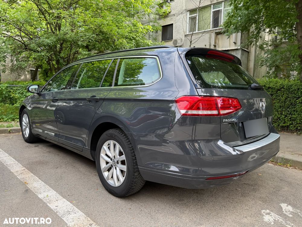 Volkswagen Passat 2.0 TDI DSG Comfortline - 26