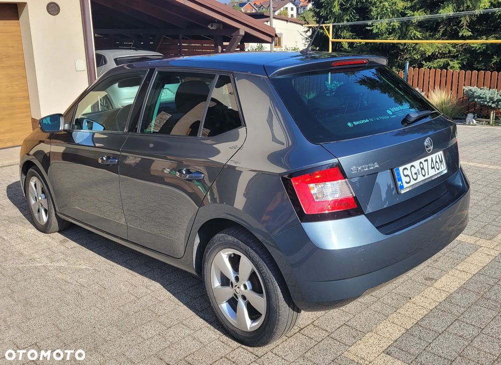 Skoda Fabia 2014 photo 5