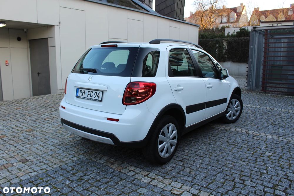 Suzuki SX4 1.6 VVT 4x4 Comfort - 12