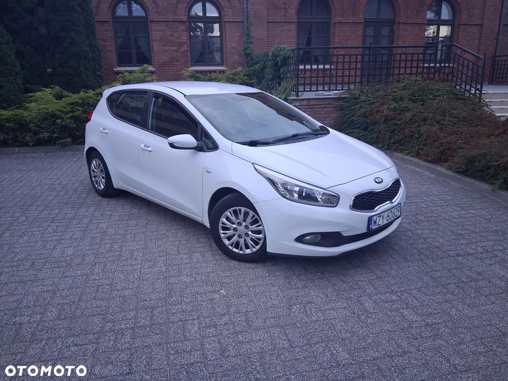 Kia Ceed 1.4 CVVT Attract plus - 12