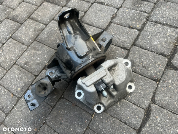 Hyundai Santa Fe IV ŁAPA PODUSZKA SKRZYNI BIEGÓW 45211-4G430