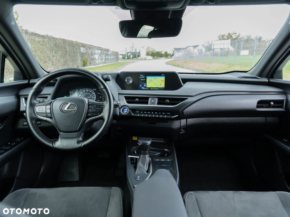 Lexus UX 250h Prestige 2WD - 22