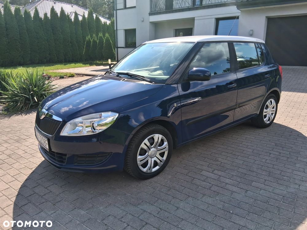 Skoda Fabia 1.2 HTP Ambiente - 4
