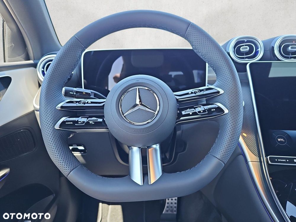 Mercedes-Benz GLC - 15