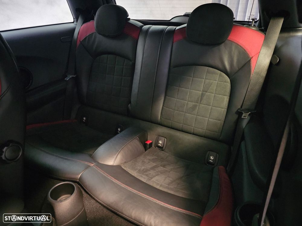 MINI 3 Portas John Cooper Works Aut. - 25