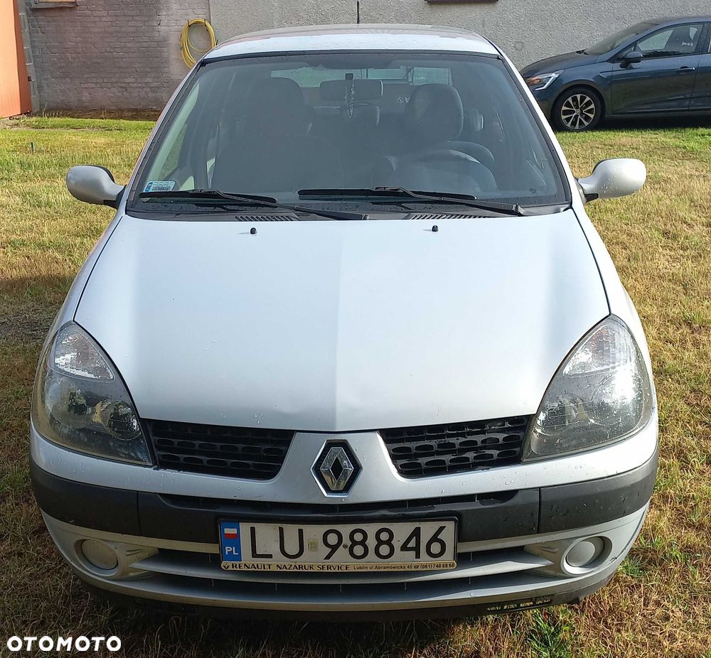 Renault Clio - 2