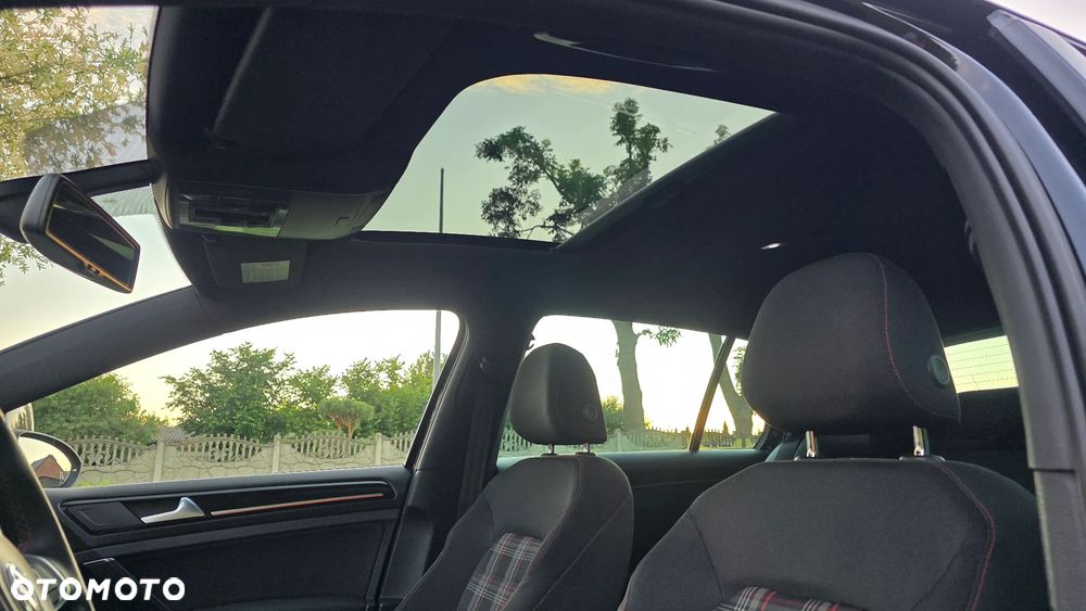 Volkswagen Golf 2.0 TSI BMT GTI - 11