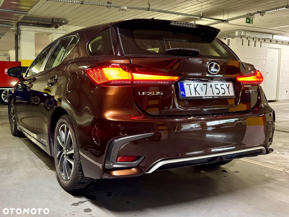 Lexus CT 200h Elegance EU6 - 9