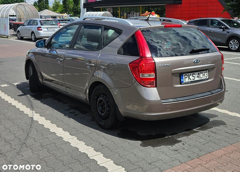 Kia Ceed 1.6 Comfort - 4