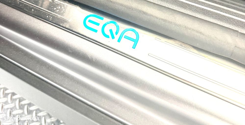 Mercedes-Benz EQA 300 4Matic - 22