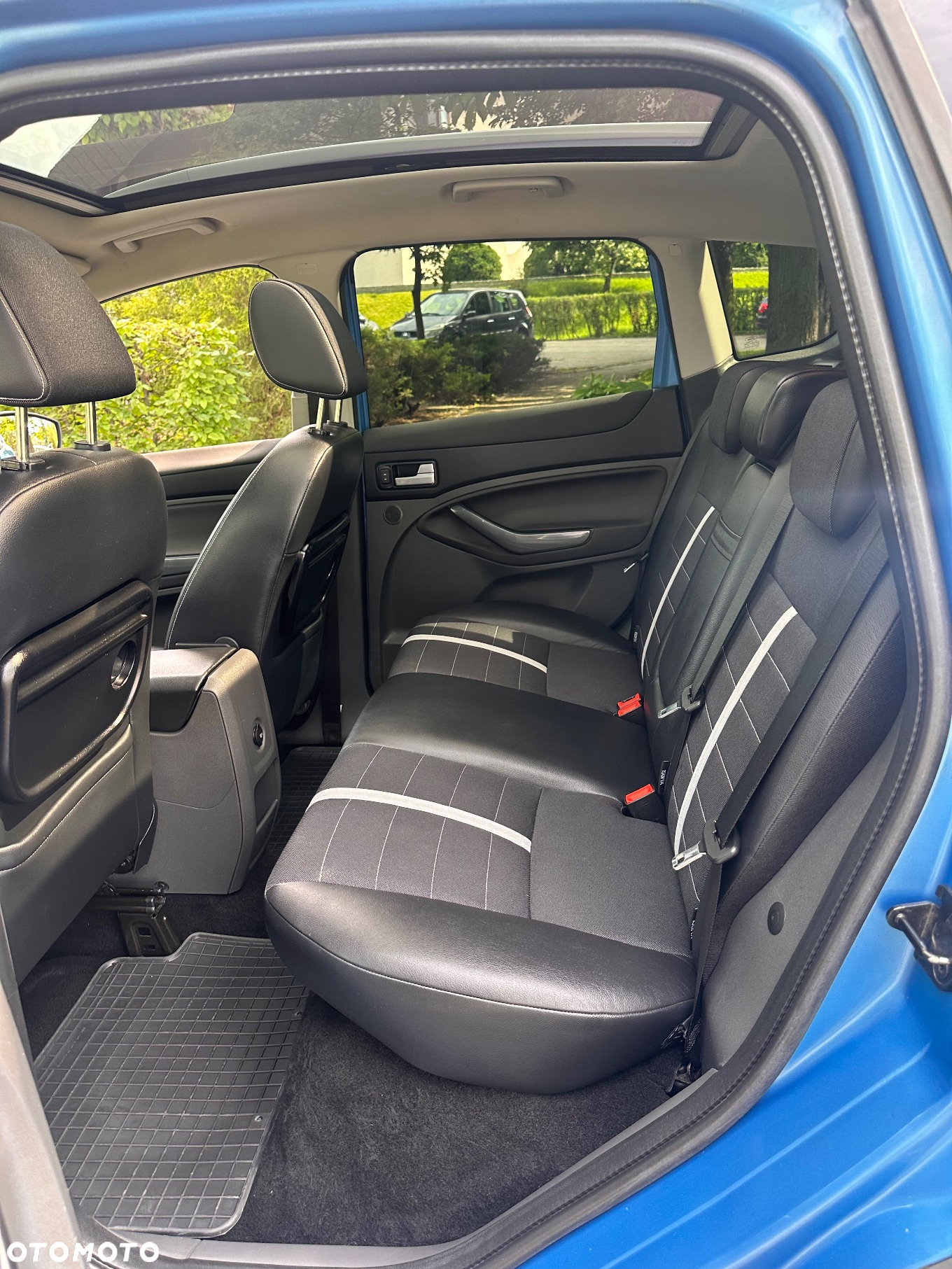 Ford Kuga 2.0 TDCi 4x4 Titanium - 17