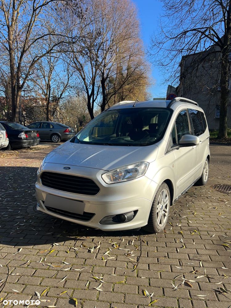 Ford Tourneo Courier - 2