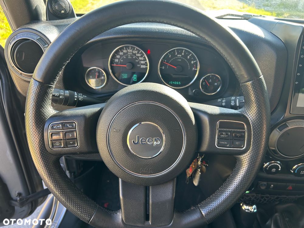 Jeep Wrangler - 10