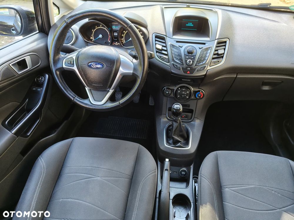 Ford Fiesta - 27