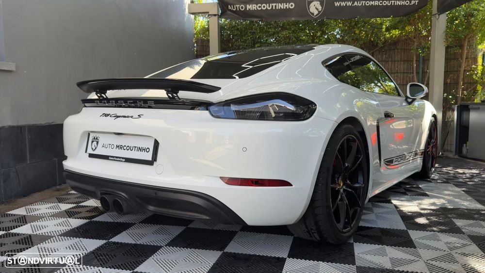 Porsche 718 Cayman 2.5 S PDK — fotografia 9