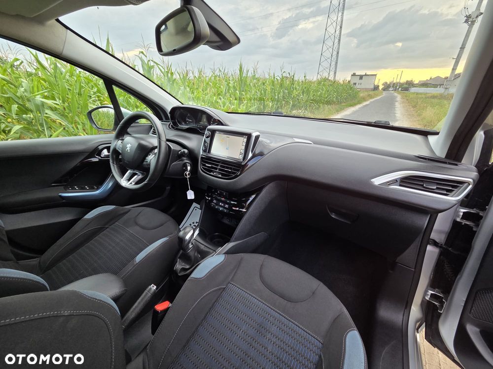 Peugeot 208 e-HDi FAP 92 Stop&Start Allure - 17