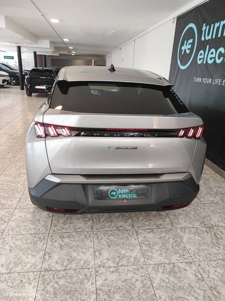 Peugeot E-3008 73 kWh Allure - 6