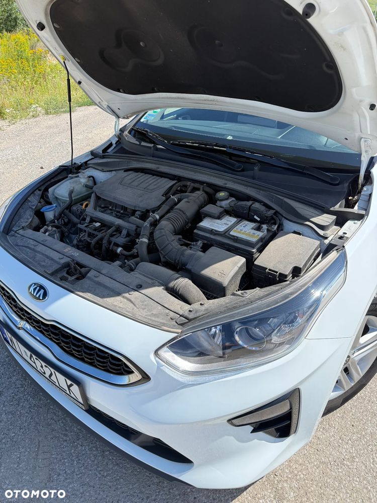 Kia Ceed 1.5 T-GDI M DCT - 11