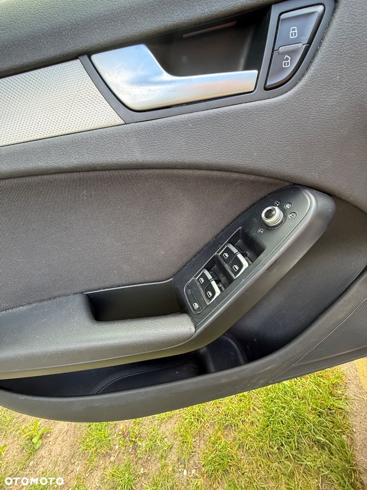 Audi A4 Avant 2.0 TDI DPF Ambiente - 3