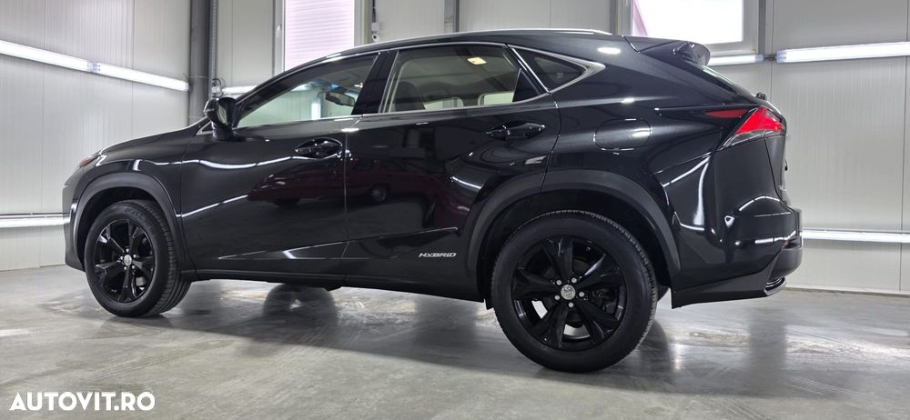 Lexus Seria NX 300h AWD Luxury - 23
