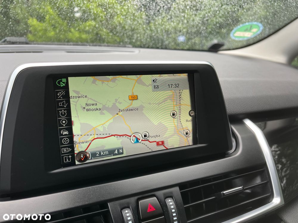 BMW Seria 2 218d Sport-Aut Sport Line - 17