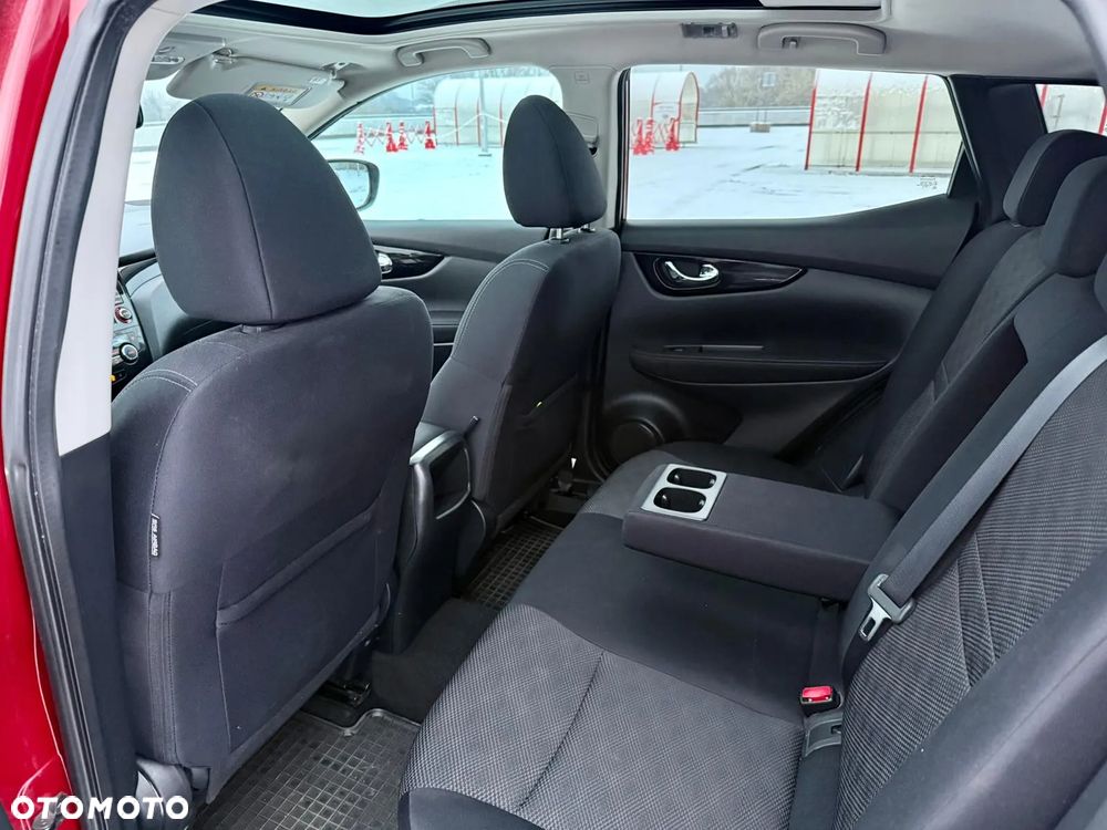 Nissan Qashqai 1.6 DIG-T N-Connecta - 10