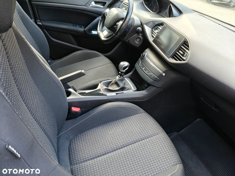 Peugeot 308 1.6 BlueHDi Active S&S - 15