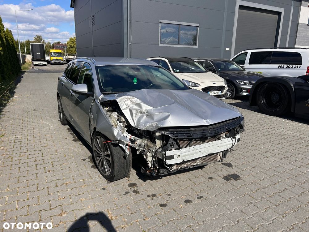 Opel Insignia 1.6 T Exclusive S&S - 4
