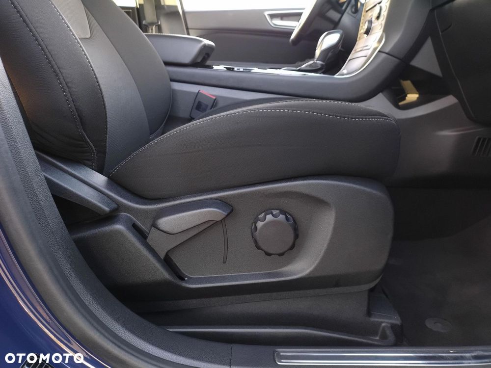 Ford S-Max 2.0 TDCi Titanium PowerShift - 27
