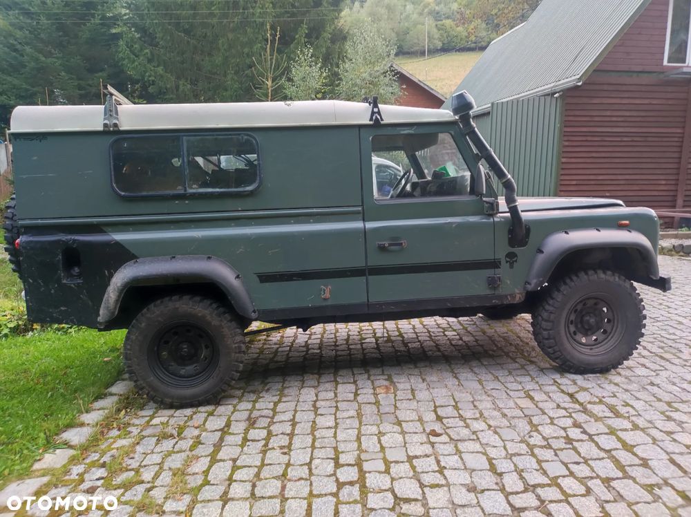 Land Rover Defender 110 2.5 TDI - 11