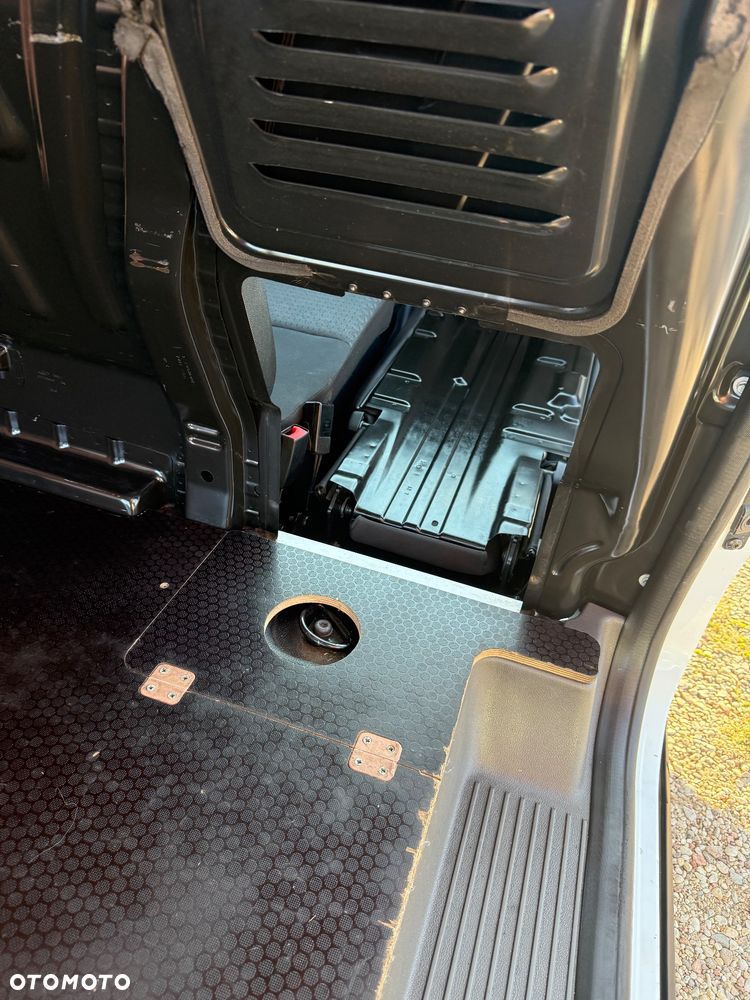 Ford TRANSIT CONNECT LONG L2 3 MIEJSCA 1.5 TDCI 120 KM MANUAL ŚWIETNY STAN GOTOWY DO PRACY - 12