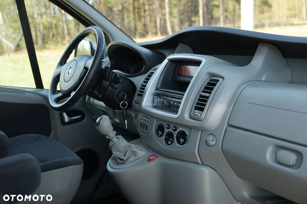 Renault Trafic Grand Passenger Pack Clim - 23