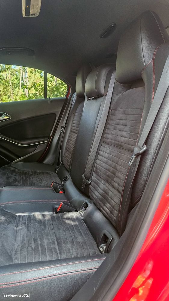Mercedes-Benz A 200 CDI 4Matic 7G-DCT AMG Line - 14