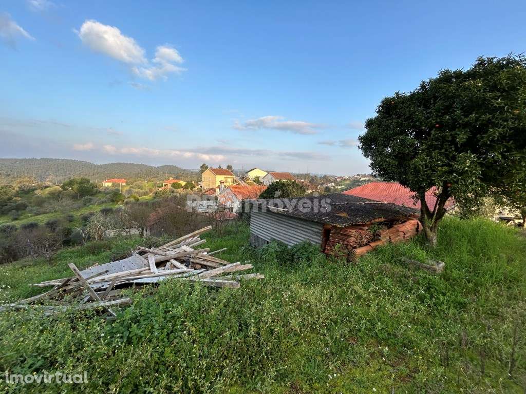 Moradia T2 para recuperar com terreno - Linhaceira, Tomar - Grande imagem: 5/34