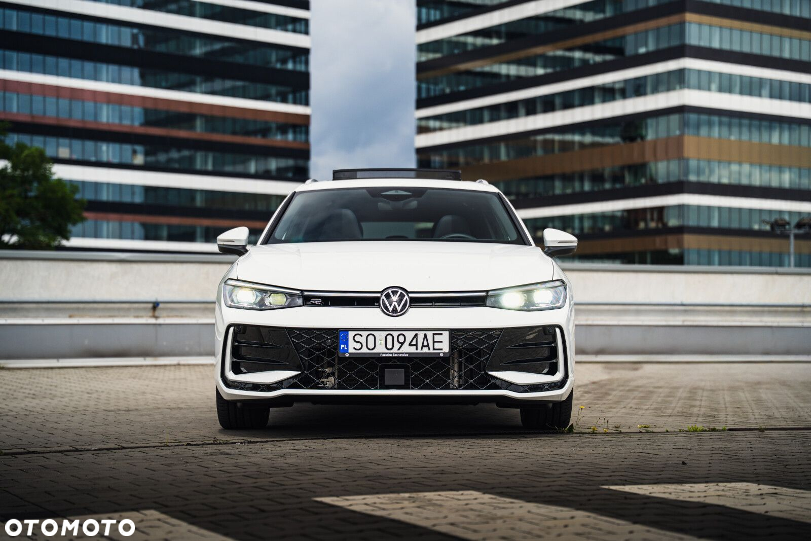 Volkswagen Passat - 14