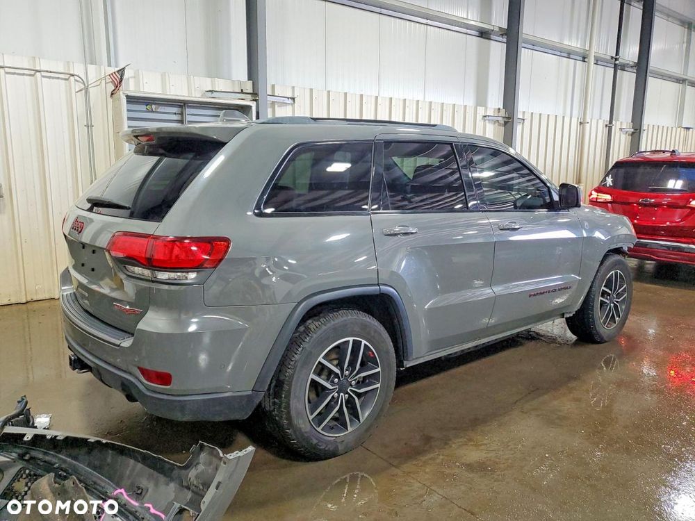 Jeep Grand Cherokee - 3